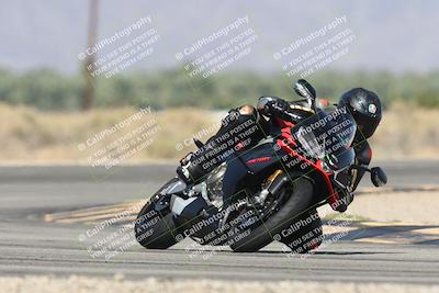 media/Oct-13-2025-Moto Forza (Mon) [[a66d839500]]/2-A Group/Session 3 (Turn 16)/